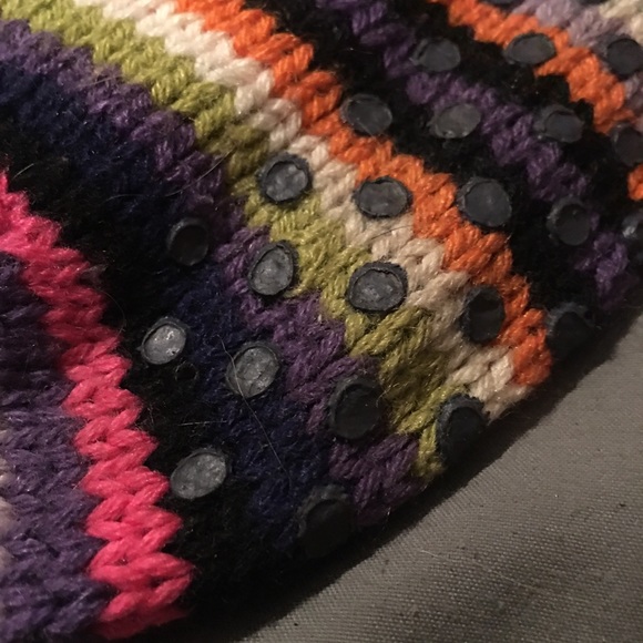 Knit Non-Slip Slipper Socks - Picture 2 of 3